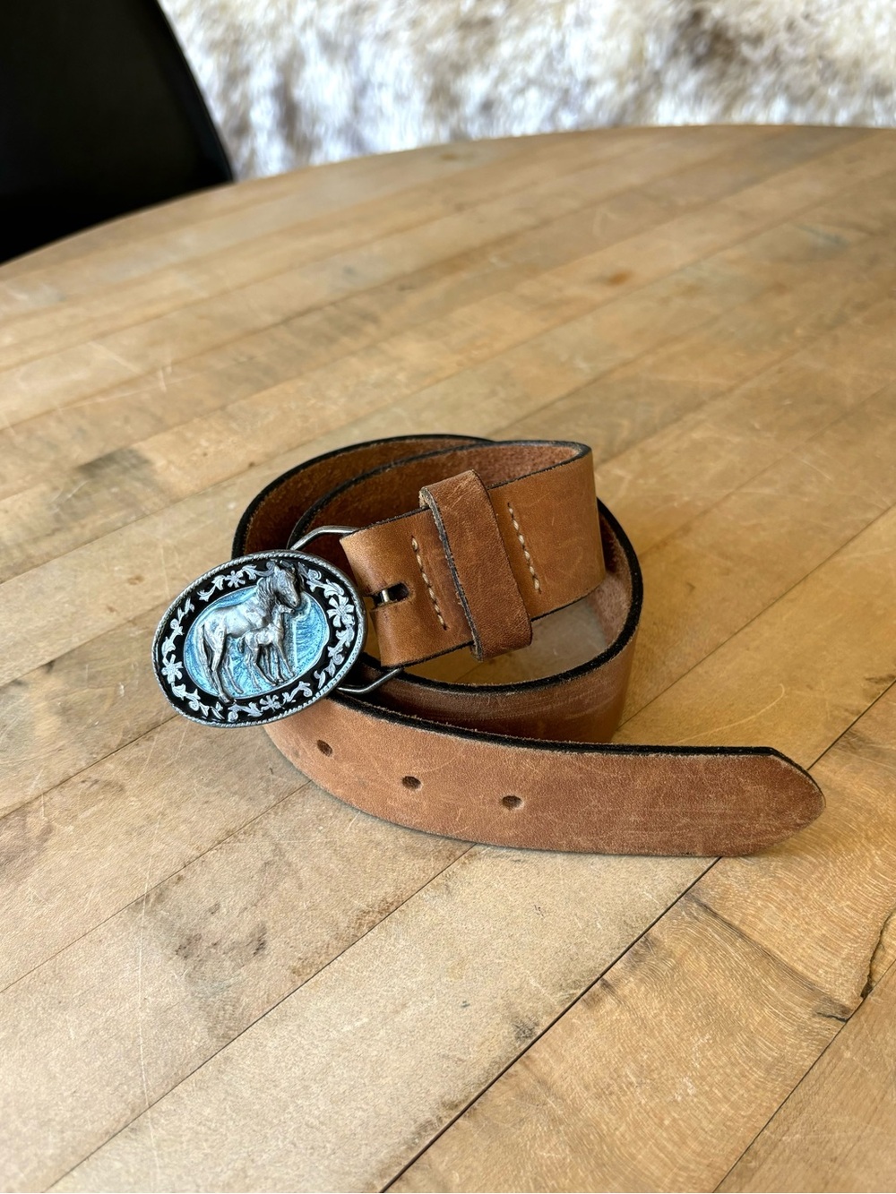 Vintage 1985 Siskiyou Horse and Foal Buckle and Leather Belt